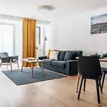 Smart & Living By Ambiente Apartment Bratislava