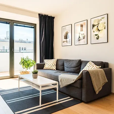 Smart & Living By Ambiente Апартаменты *