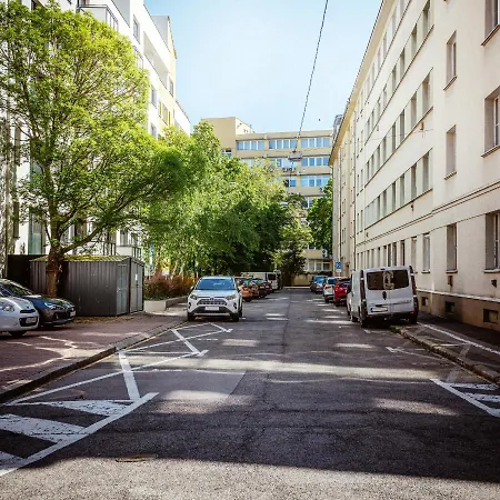 Smart & Living By Ambiente Apartment *