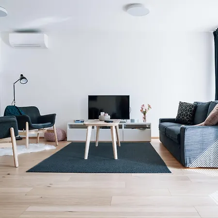 Smart & Living By Ambiente Апартаменти *