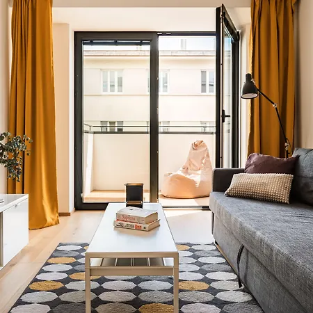 Апартаменти Smart & Living By Ambiente Братислава