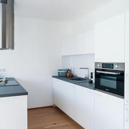Smart & Living By Ambiente Apartment Bratislava