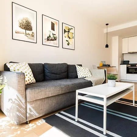 Smart & Living By Ambiente Apartment Bratislava