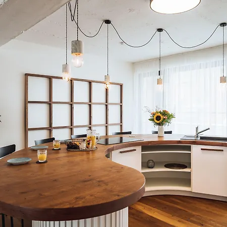 Smart & Living By Ambiente Apartment Bratislava