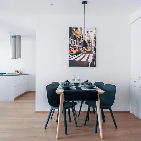 Smart & Living By Ambiente Братислава
